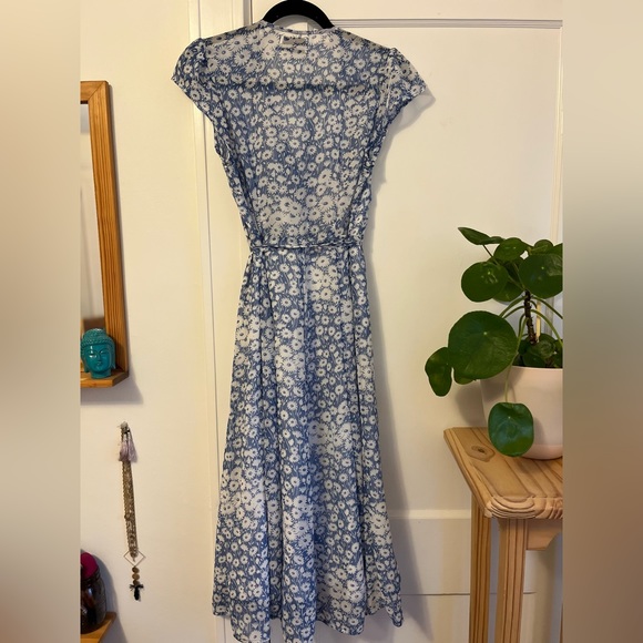 Urban outfitters, gorgeous summer wrap dress - Picture 3 of 3